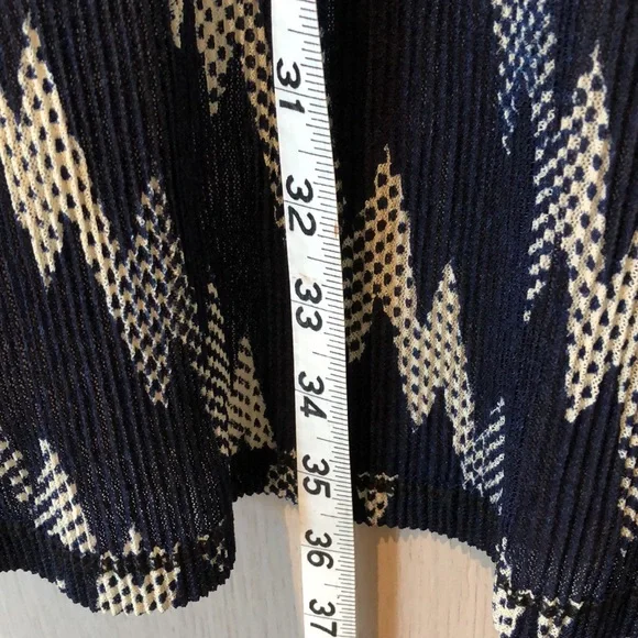 Navy, black, white open jacket, shawl sheer. M or L - Picture 7 of 11